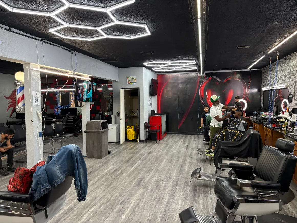 Unique Stylez Barbershop work 10